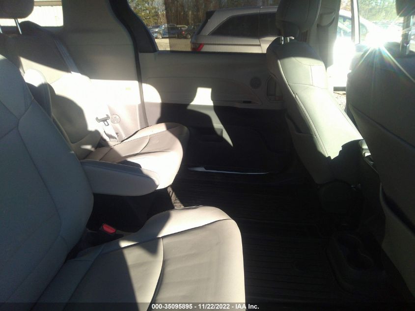 VIN 5TDYSKFC3MS018201 2021 TOYOTA SIENNA XLE