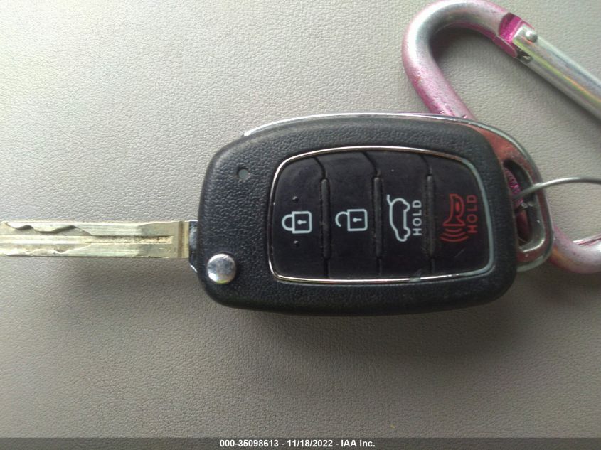 2020 HYUNDAI TUCSON SE - KM8J23A48LU078911