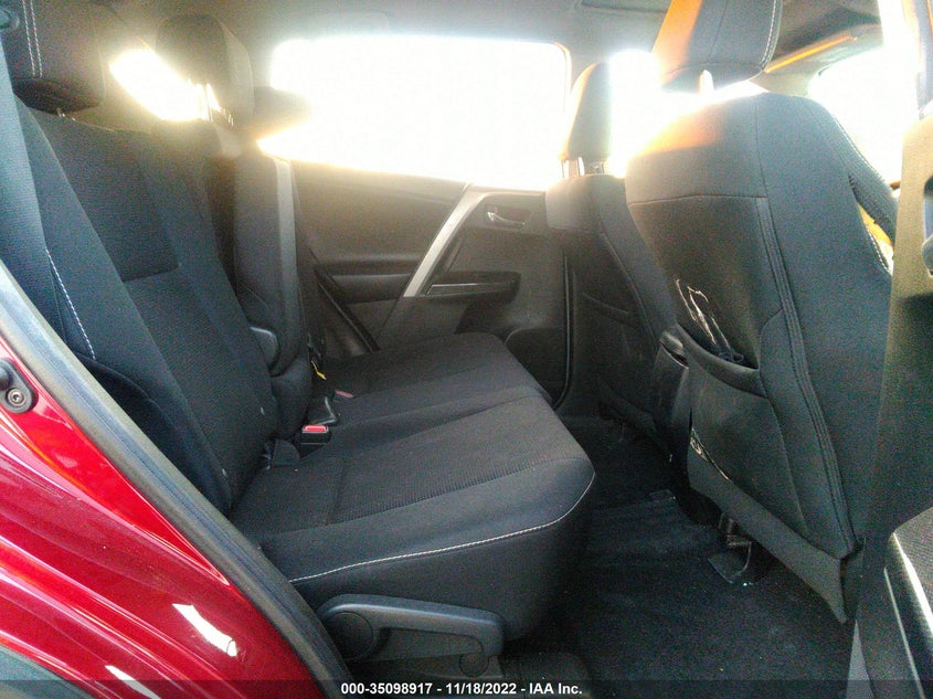 VIN 2T3RFREV2JW829115 2018 TOYOTA RAV4 XLE/ADVENTURE