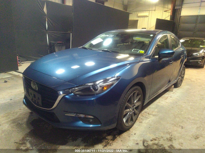 VIN 3MZBN1W35JM215273 2018 MAZDA MAZDA3 4-DOOR GRAND TOURING