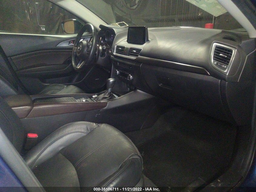 VIN 3MZBN1W35JM215273 2018 MAZDA MAZDA3 4-DOOR GRAND TOURING