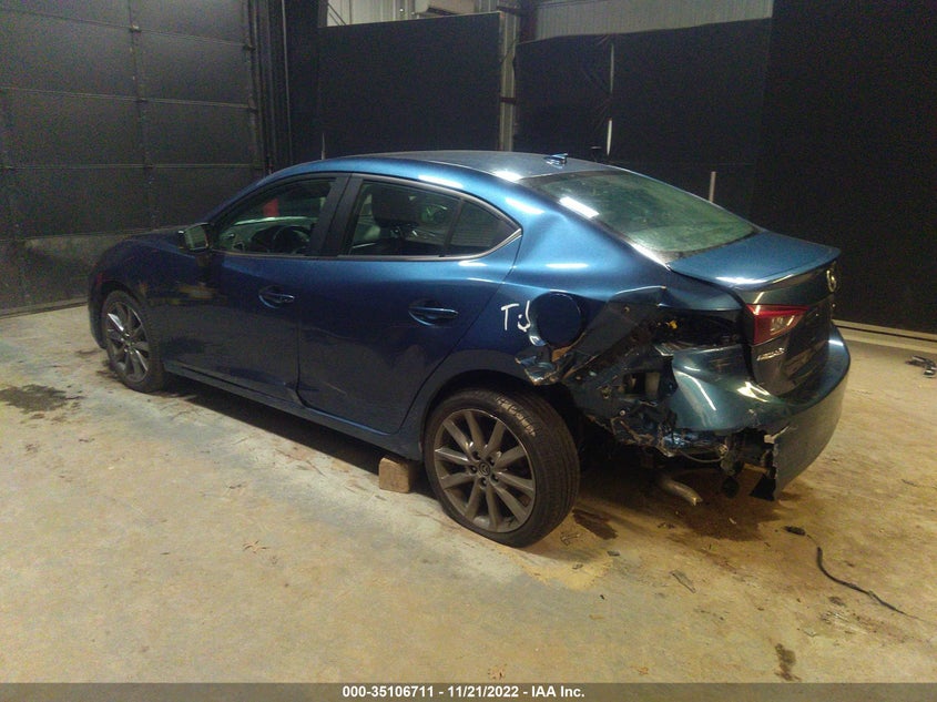 VIN 3MZBN1W35JM215273 2018 MAZDA MAZDA3 4-DOOR GRAND TOURING