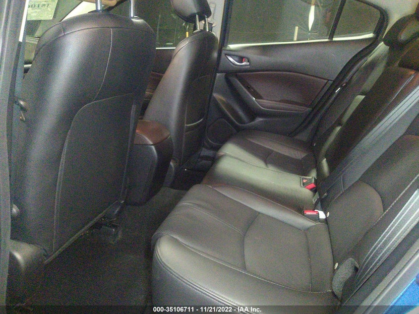 VIN 3MZBN1W35JM215273 2018 MAZDA MAZDA3 4-DOOR GRAND TOURING