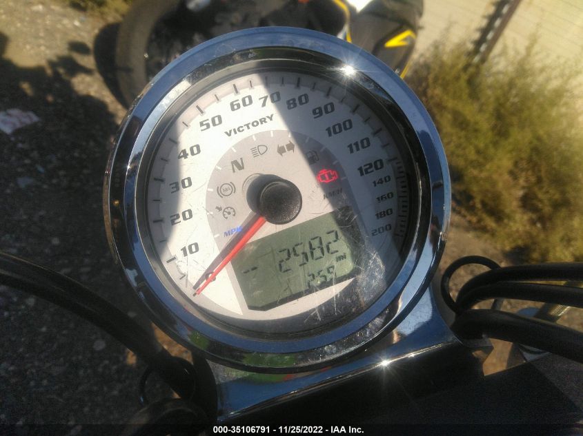 2014 VICTORY MOTORCYCLES HAMMER 8-BALL 5VPHA36N3E3030539