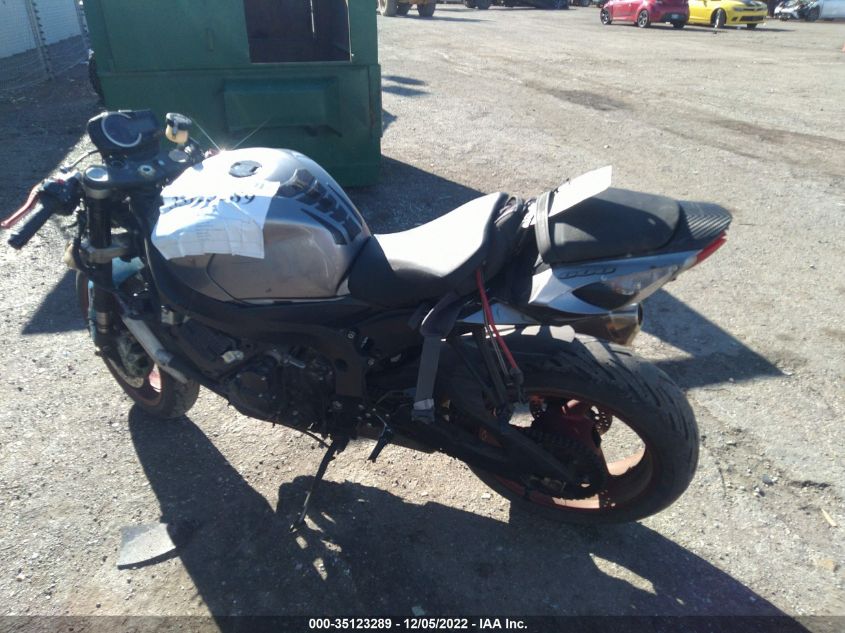 2018 SUZUKI GSX-R600 - JS1GN7FA5J2100202