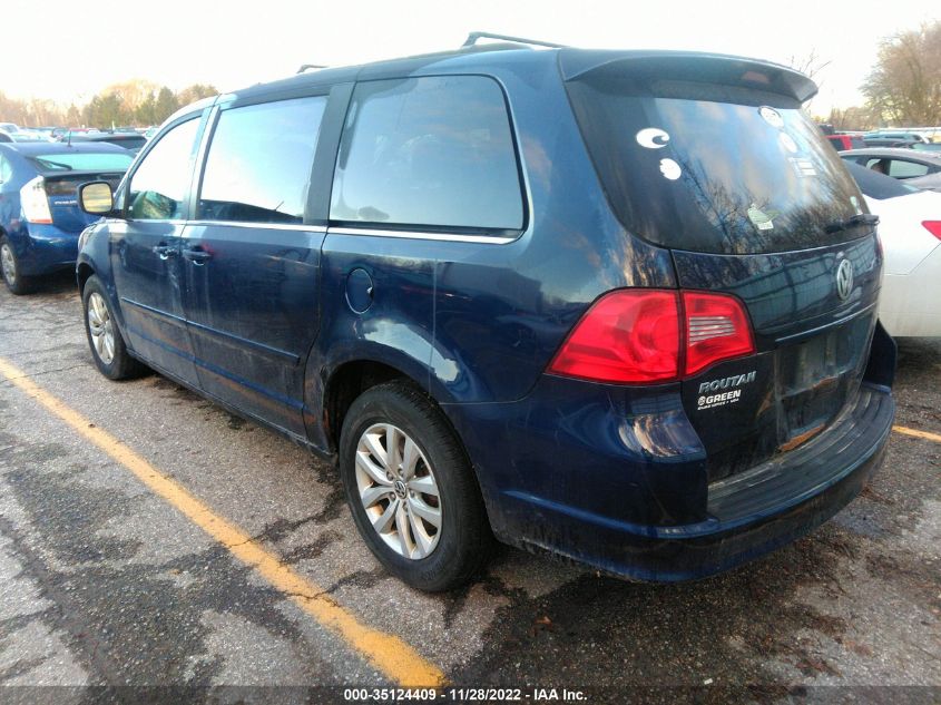 2014 VOLKSWAGEN ROUTAN SE W/RSE & NAVIGATION 2C4RVABG2ER134479