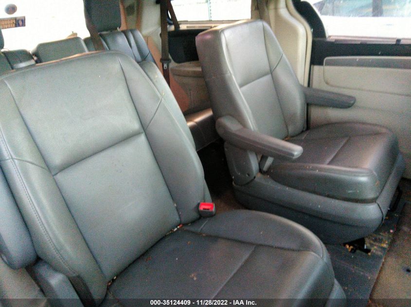 2014 VOLKSWAGEN ROUTAN SE W/RSE & NAVIGATION 2C4RVABG2ER134479