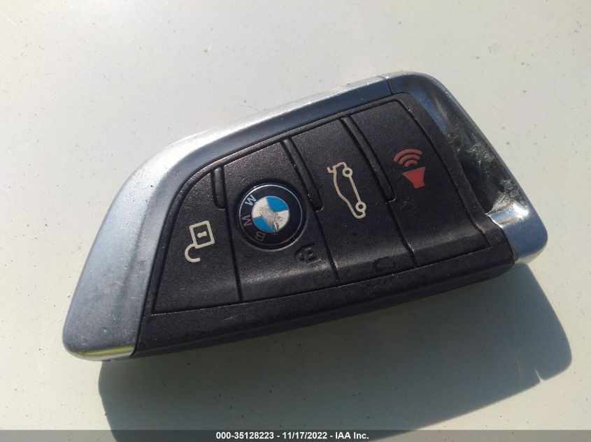 2016 BMW X5 M 5YMKT6C5XG0R79277
