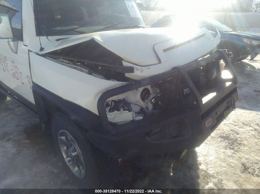 2013 TOYOTA FJ CRUISER JTEBU4BF8DK158386