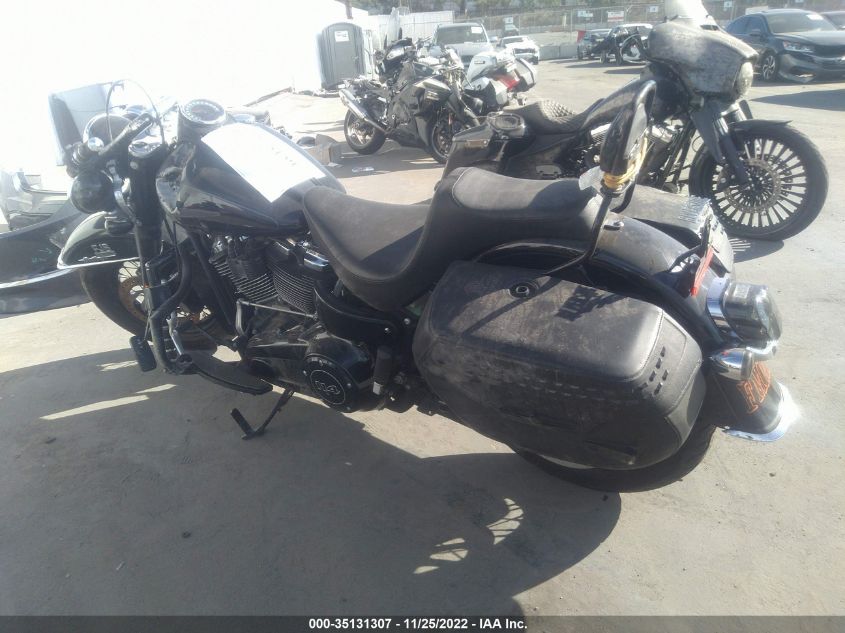 2018 HARLEY-DAVIDSON FLHCS HERITAGE CLASSIC 114 1HD1YBK31JC074896