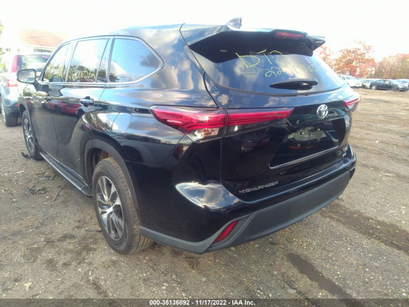 2021 TOYOTA HIGHLANDER XLE 5TDGZRAH9MS076154
