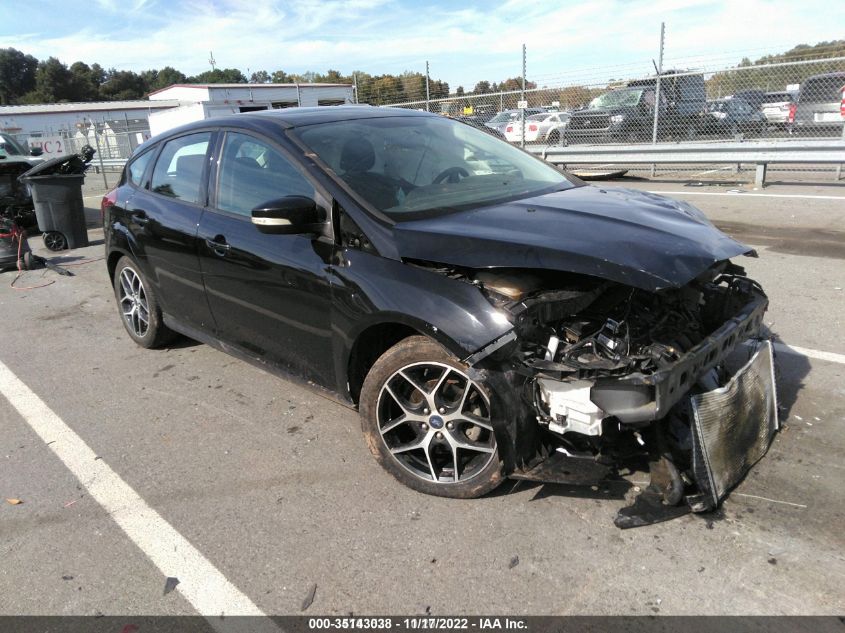 1FADP3M2XHL262084 FORD FOCUS SEL 2017