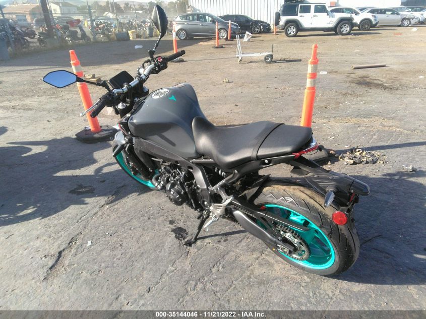 2022 YAMAHA MT09 C JYARN71Y5NA000689