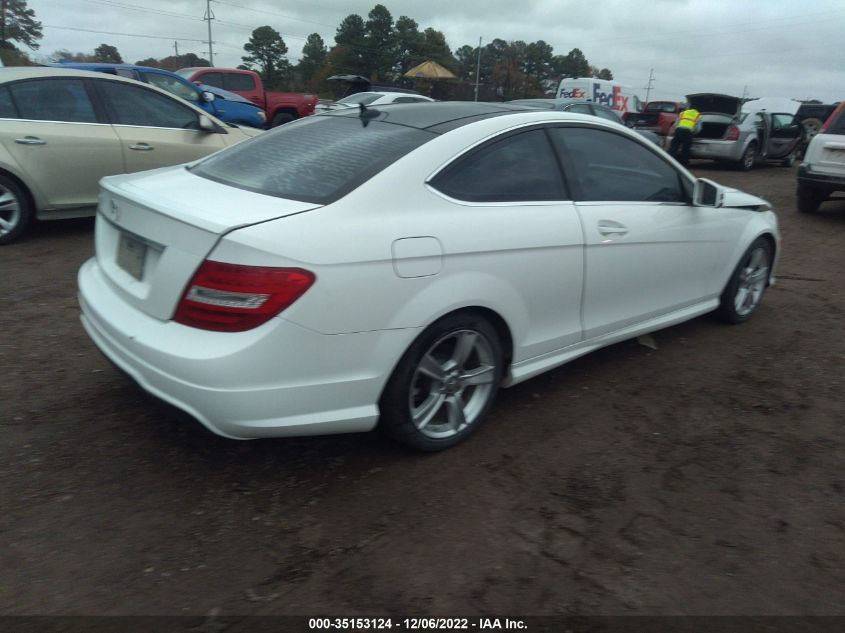 2015 MERCEDES-BENZ C 250 WDDGJ4HB9FG358728