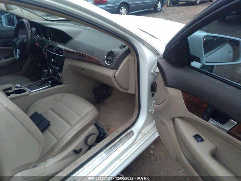 2015 MERCEDES-BENZ C 250 WDDGJ4HB9FG358728