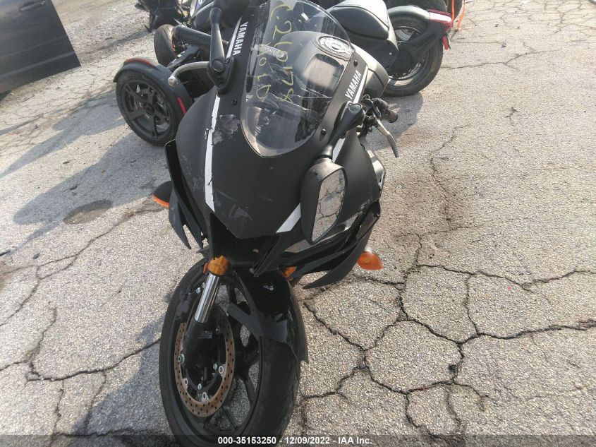 2019 YAMAHA YZFR3 MH3RH17Y8KK001441