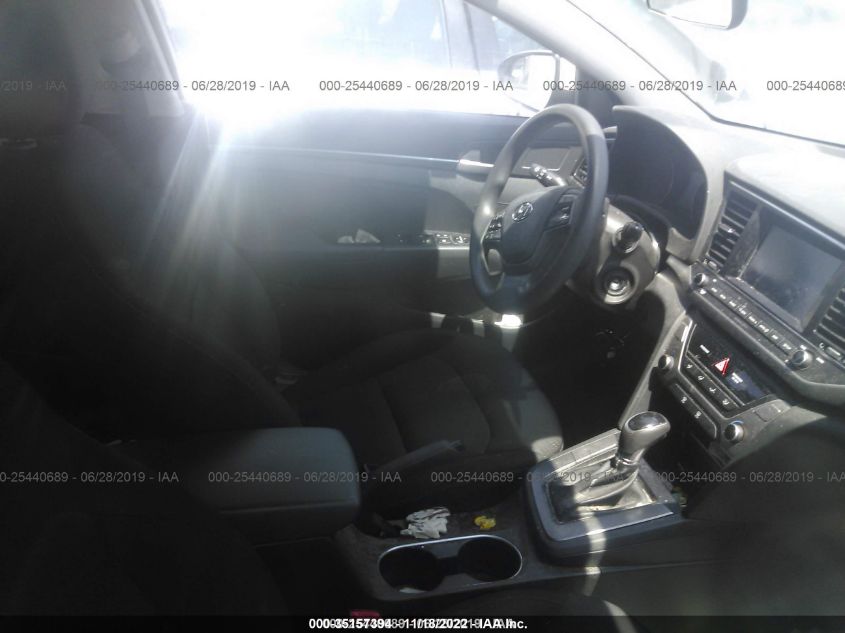 2018 HYUNDAI ELANTRA SE 5NPD74LF8JH390077