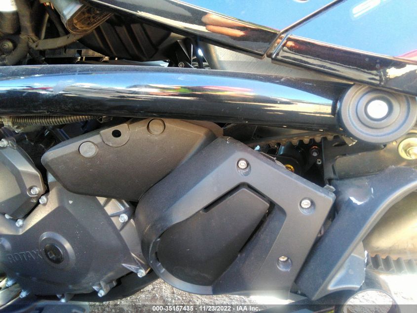 2021 CAN-AM SPYDER ROADSTER F3 2BXRDDE2XMV000183