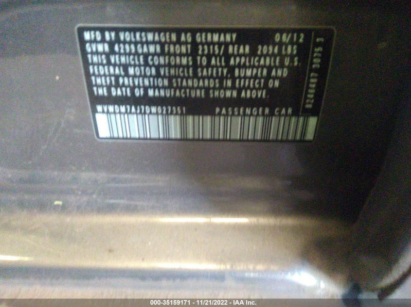 2013 VOLKSWAGEN GOLF TDI W/SUNROOF & NAV - WVWDM7AJ7DW027351