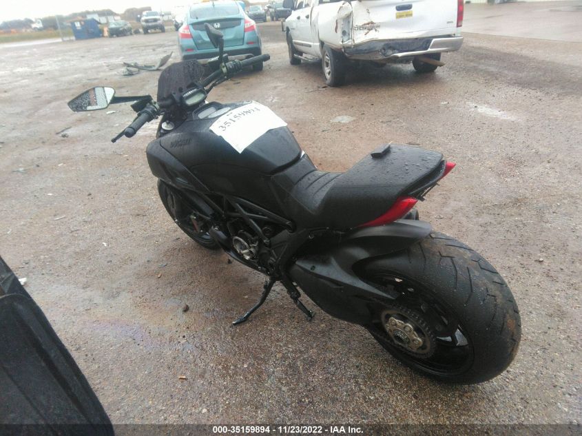 2016 DUCATI DIAVEL ZDM13BSW6GB029224