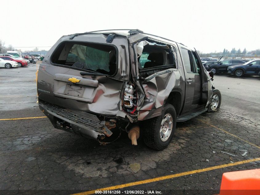 2014 CHEVROLET SUBURBAN LT 1GNSKJE77ER117888