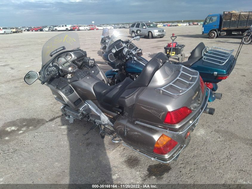 2004 HONDA GL1800 1HFSC47084A300288