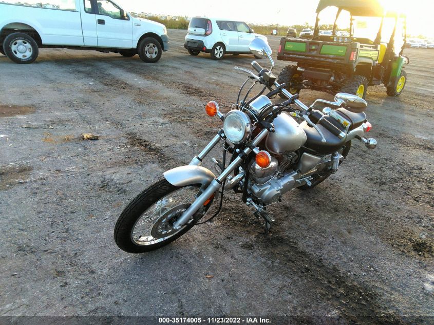 2019 YAMAHA XV250 JYAVG04E7KA020679