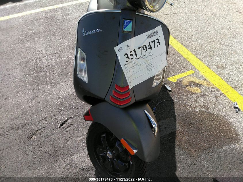 2022 VESPA GTS 300 SUPER ZAPMA39M8N5203376