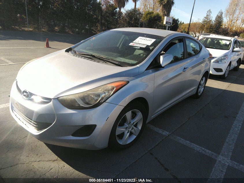 2011 HYUNDAI ELANTRA VIN: KMHDH4AE7BU157317