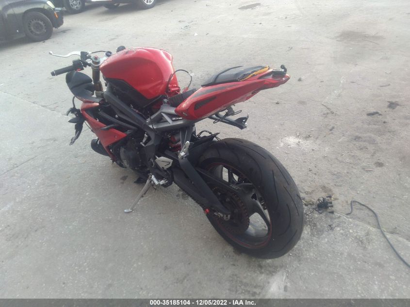 2015 TRIUMPH MOTORCYCLE DAYTONA 675 - SMTA01YK6FJ670950