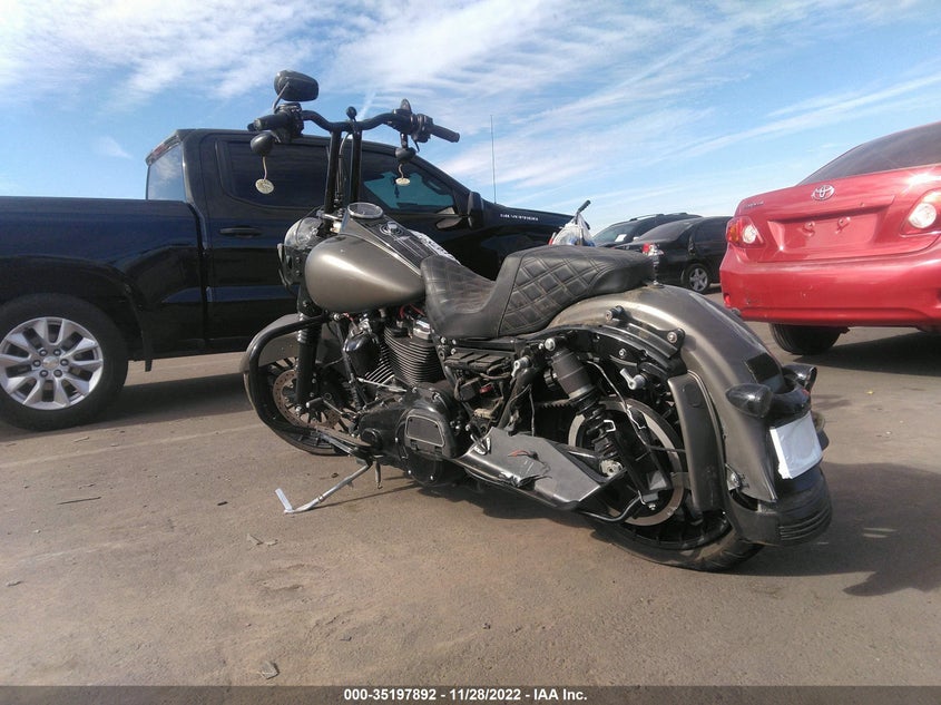 VIN 1HD1KVC18JB601015 2018 HARLEY-DAVIDSON FLHRXS