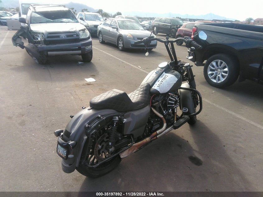 VIN 1HD1KVC18JB601015 2018 HARLEY-DAVIDSON FLHRXS