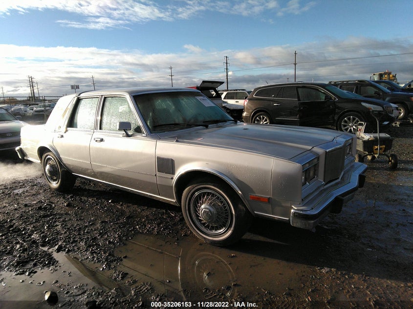 1C3BF66P5JW114304 CHRYSLER FIFTH AVENUE Photo 1