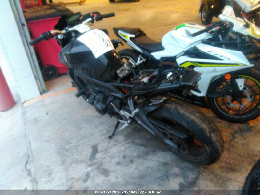 2016 YAMAHA FZ09 JYARN33E7GA008839