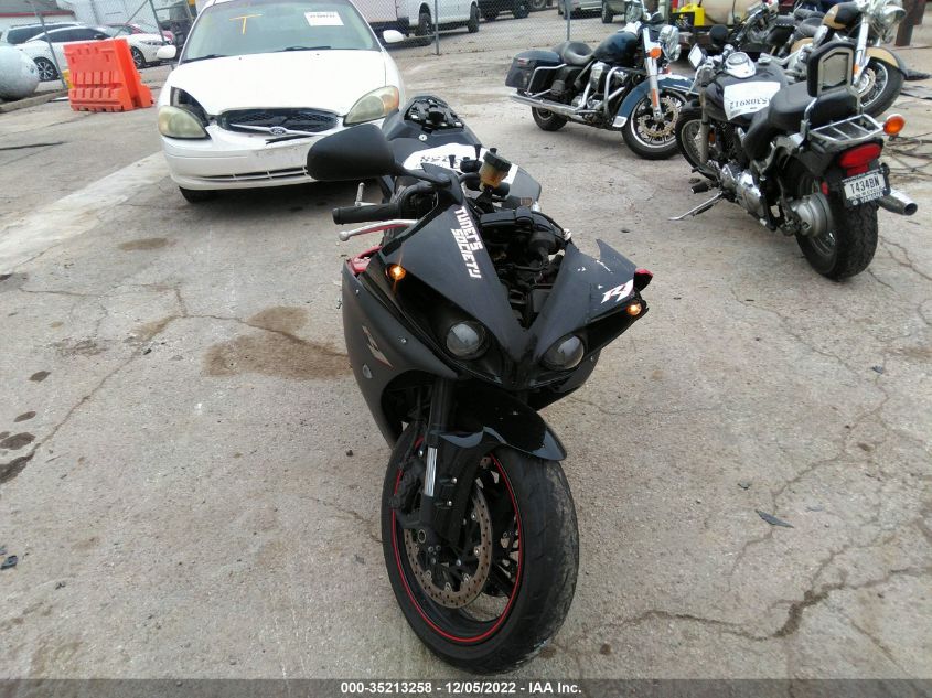 2009 YAMAHA YZFR1 JYARN23E49A005068