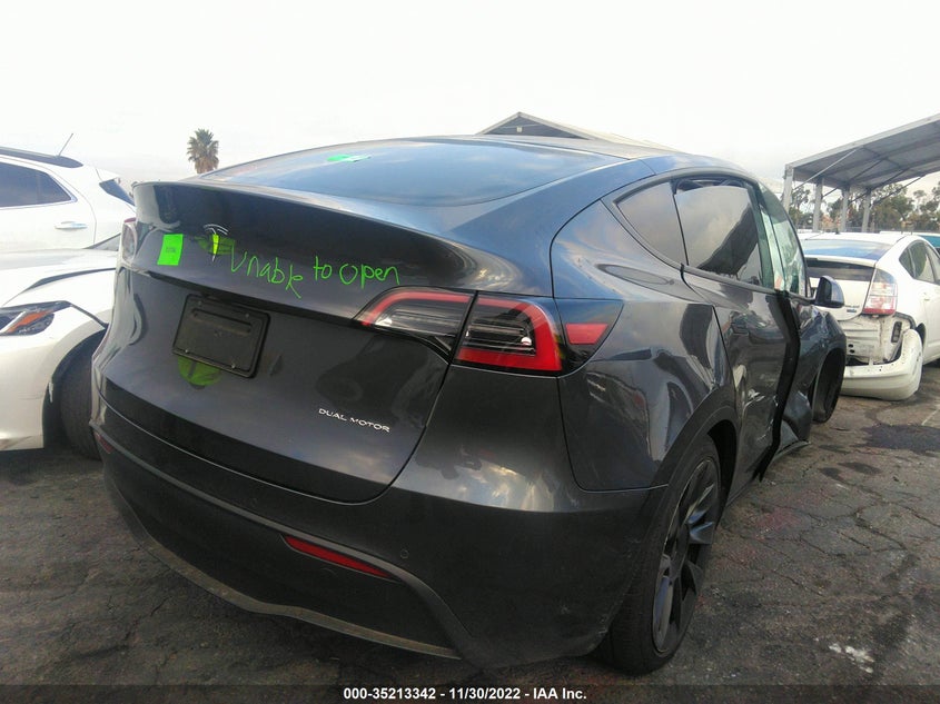 VIN 7SAYGDEE4NF353492 2022 TESLA MODEL Y LONG RANGE