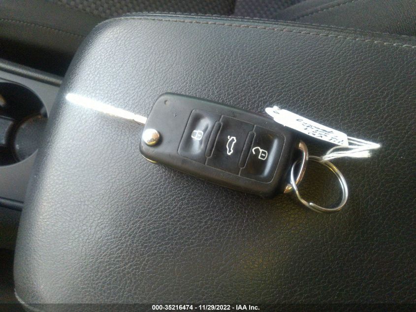 2014 VOLKSWAGEN PASSAT S - 1VWAH7A36EC022294