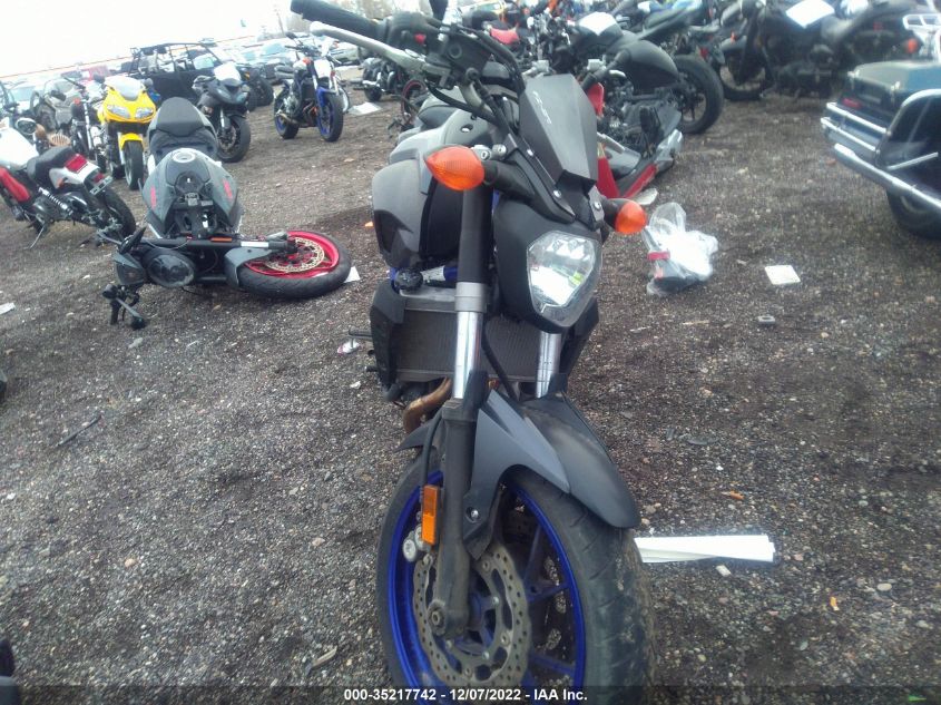 2015 YAMAHA FZ07 JYARM06EXFA004084