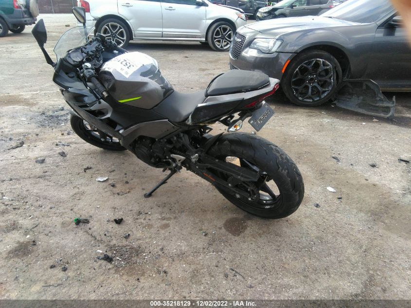 2021 KAWASAKI EX400 JKAEXKG1XMDAD1226