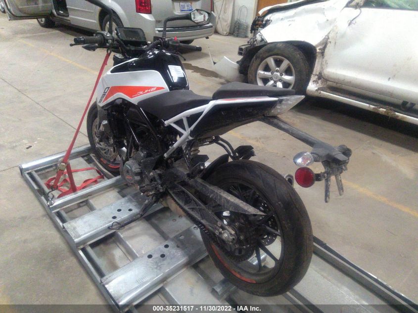 2022 KTM 390 DUKE MD2JPJ403NC236819