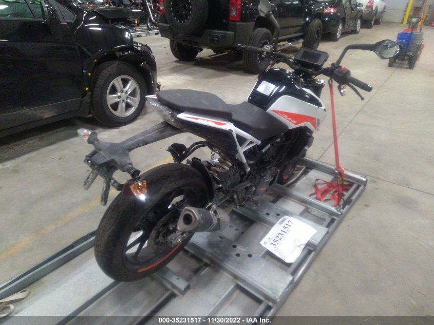 2022 KTM 390 DUKE MD2JPJ403NC236819