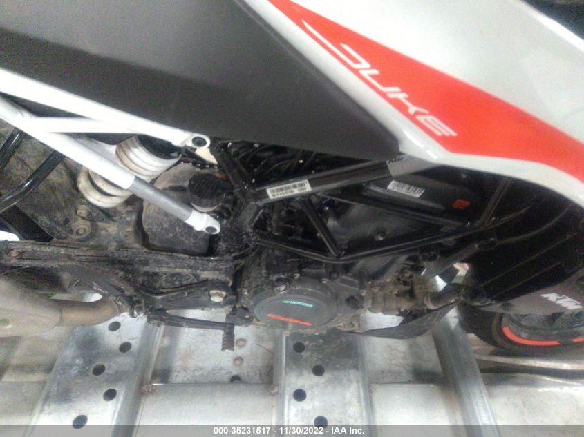 2022 KTM 390 DUKE MD2JPJ403NC236819