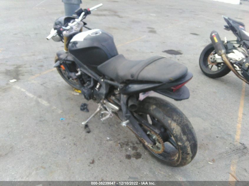2009 TRIUMPH MOTORCYCLE STREET TRIPLE 675 SMTD01NE39J383792