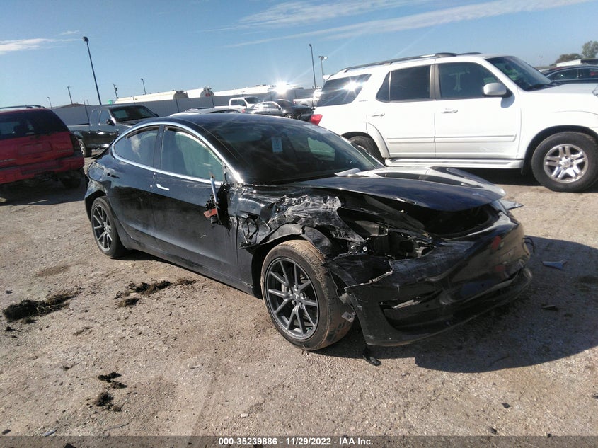VIN 5YJ3E1EB3JF011334 2018 TESLA MODEL 3 LONG RANGE