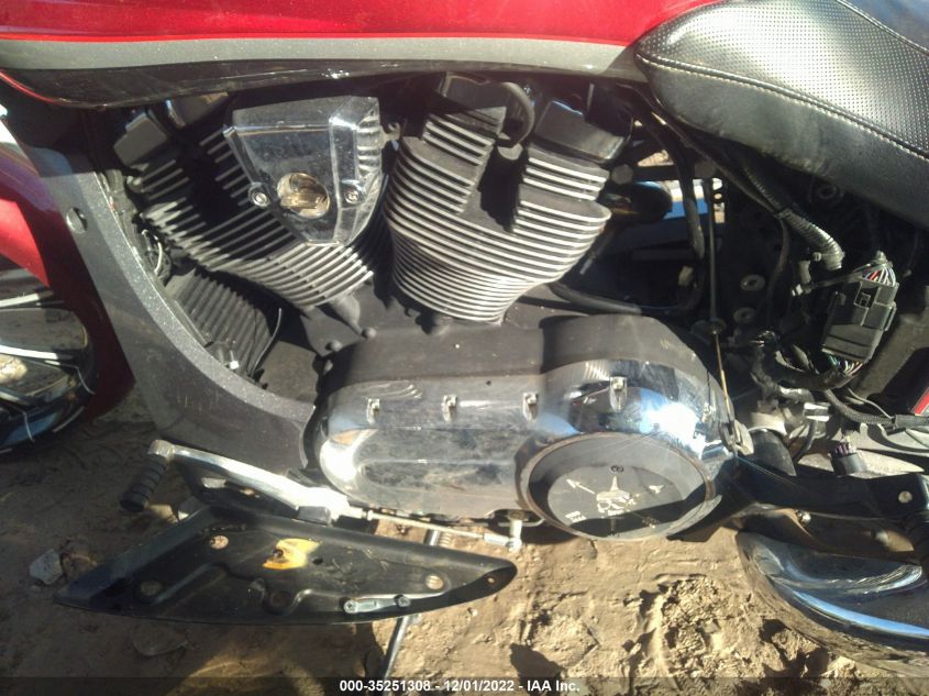 2015 VICTORY MOTORCYCLES MAGNUM 5VPYW36N0F3039945