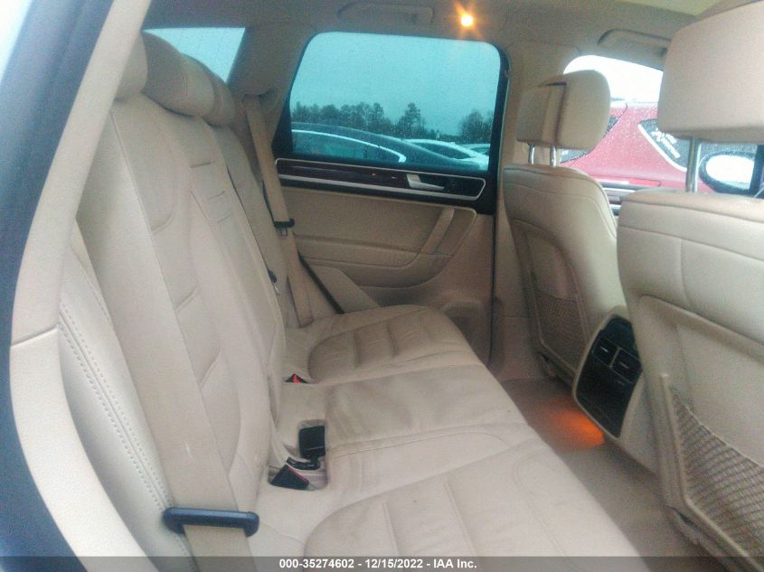 2014 VOLKSWAGEN TOUAREG LUX WVGEF9BP3ED012917