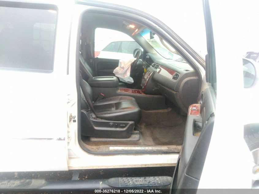2013 CHEVROLET SUBURBAN 1500 LTZ - 1GNSKKE70DR208148