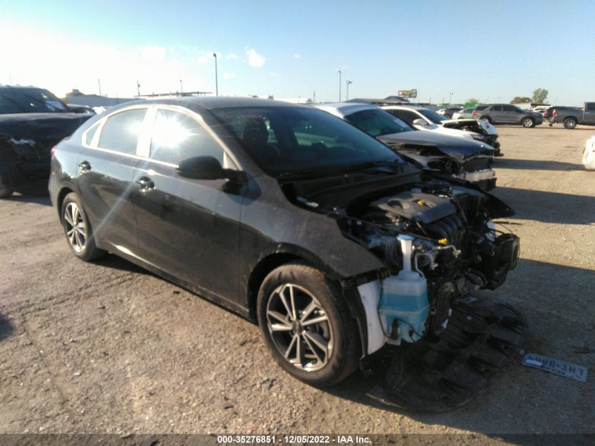 VIN 3KPF24AD5NE461500 2022 KIA FORTE no.1