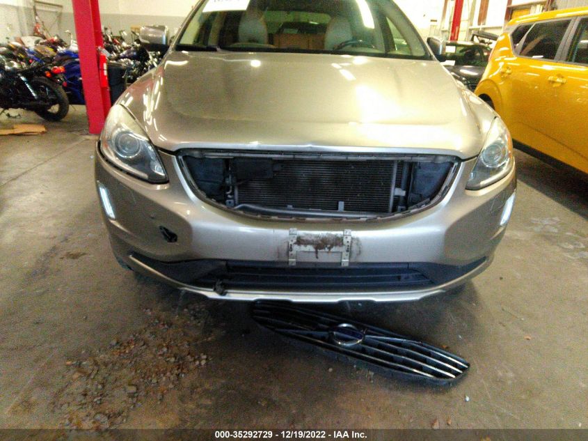 2015 VOLVO XC60 T6 PLATINUM YV4902RM3F2654266