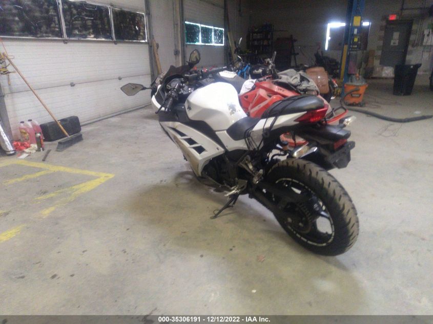 2013 KAWASAKI EX300 A JKAEX8A10DDA01412